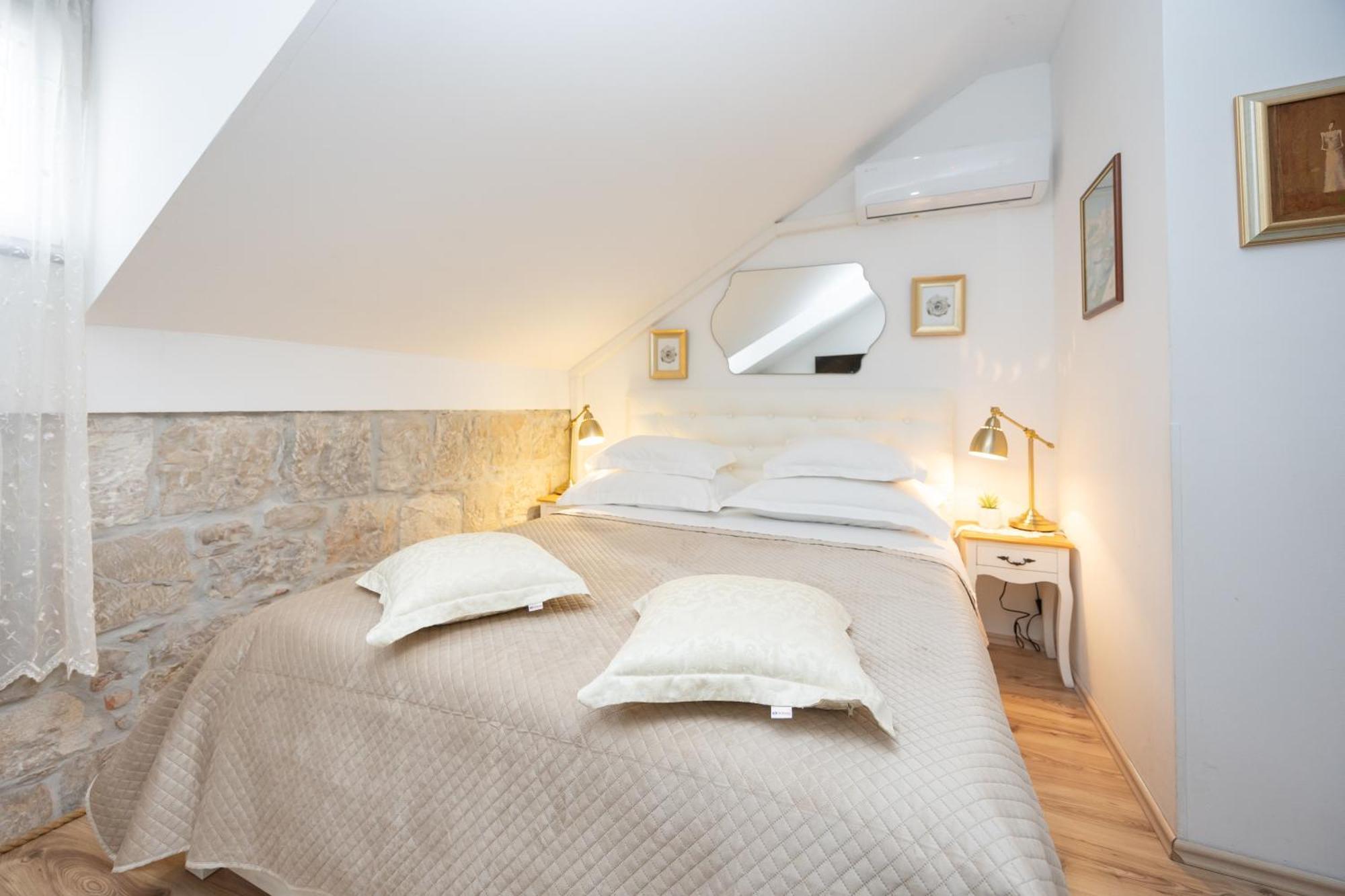 Apartments And Rooms Petra سبليت المظهر الخارجي الصورة